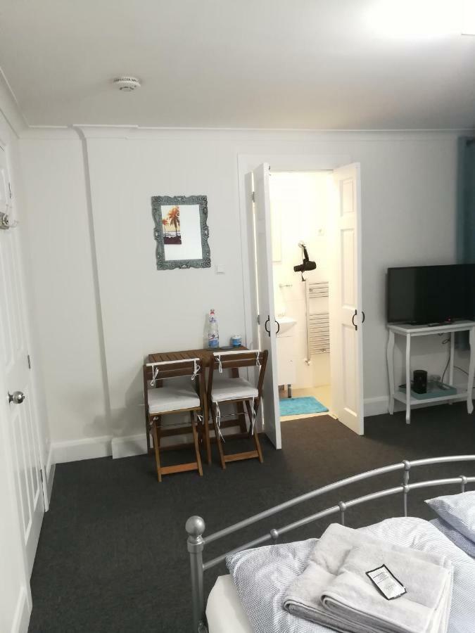 Royal Guest House II Фирзен Екстериор снимка