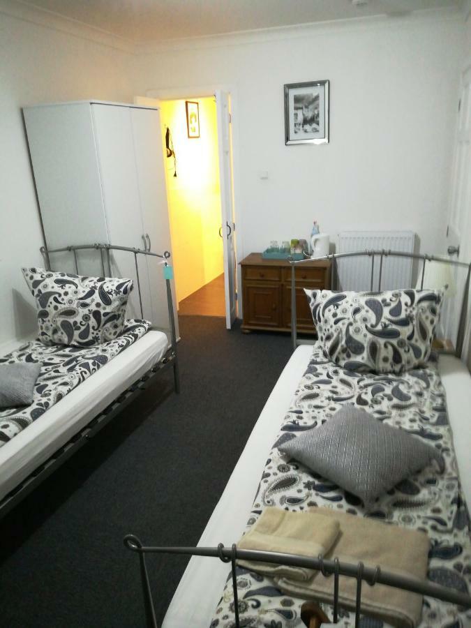 Royal Guest House II Фирзен Екстериор снимка