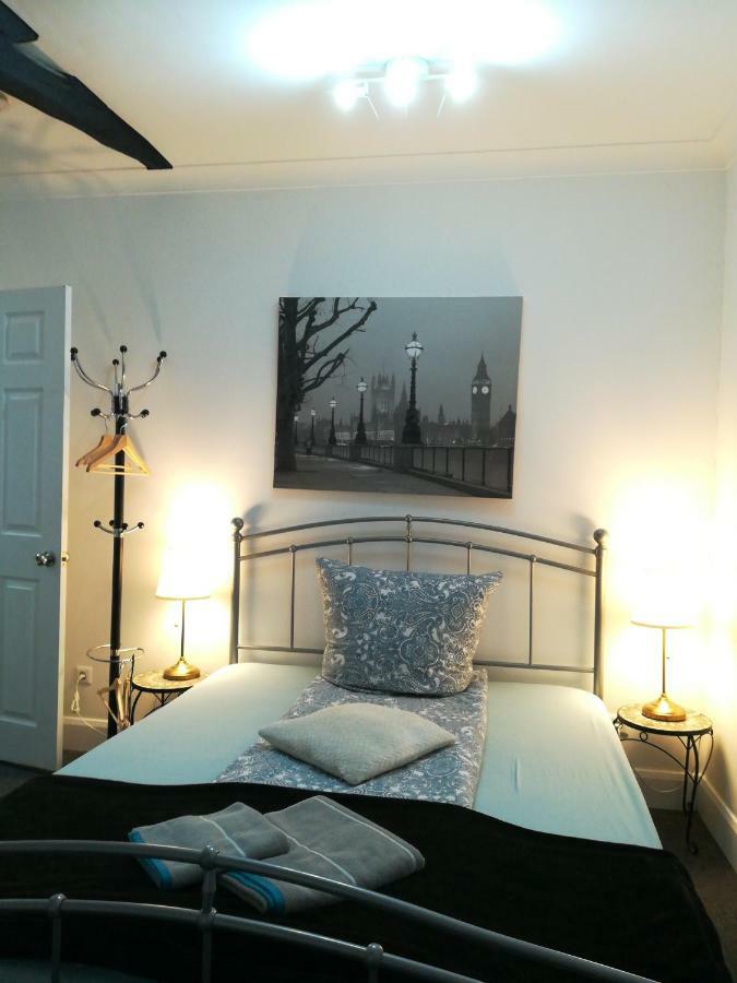 Royal Guest House II Фирзен Екстериор снимка