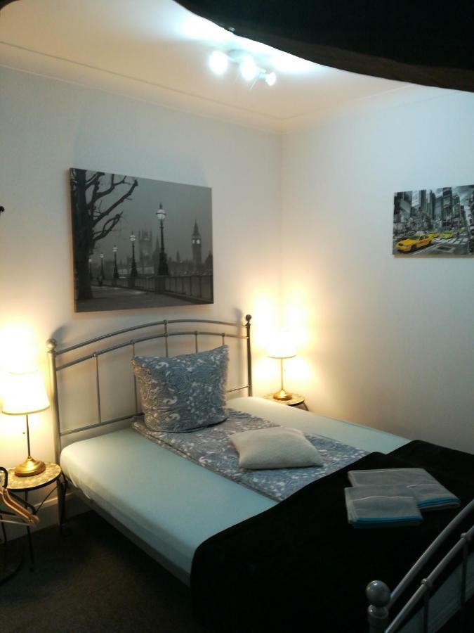 Royal Guest House II Фирзен Екстериор снимка