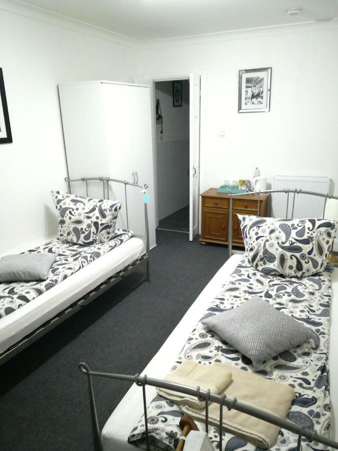 Royal Guest House II Фирзен Екстериор снимка