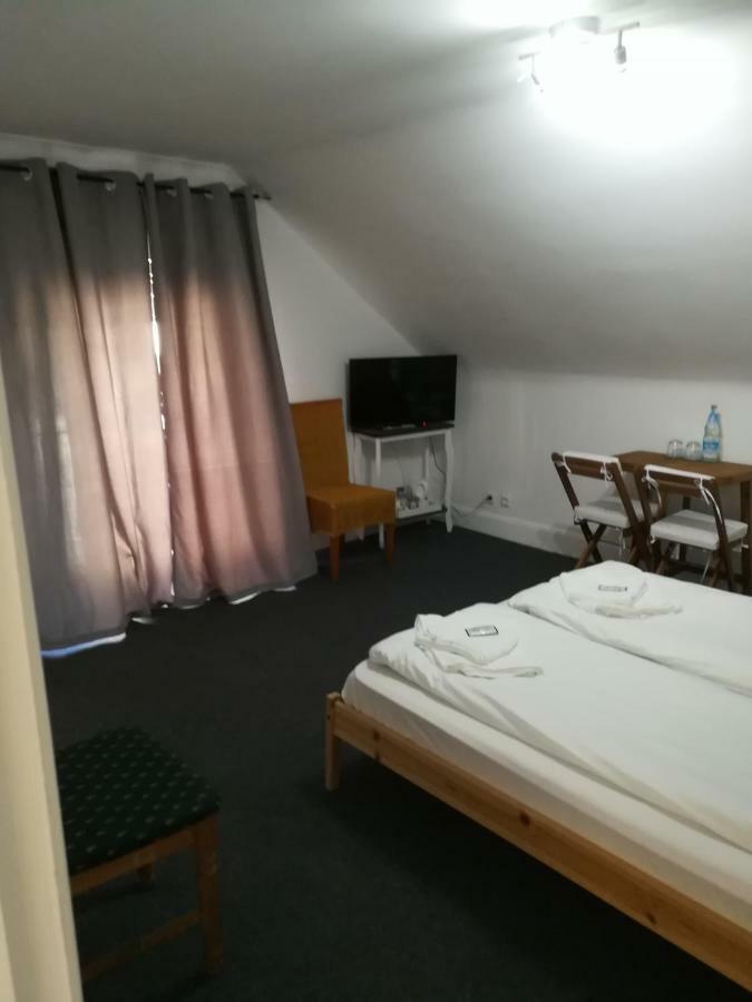 Royal Guest House II Фирзен Екстериор снимка