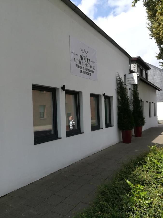 Royal Guest House II Фирзен Екстериор снимка