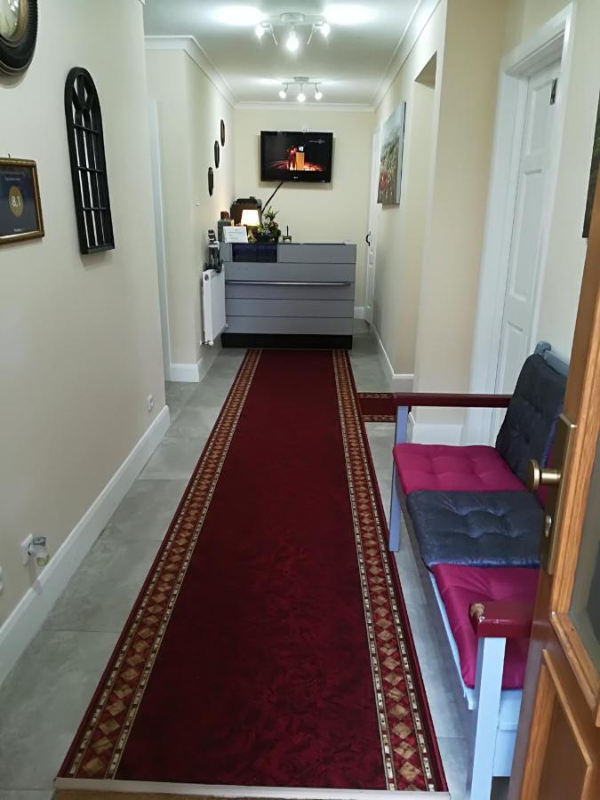 Royal Guest House II Фирзен Екстериор снимка
