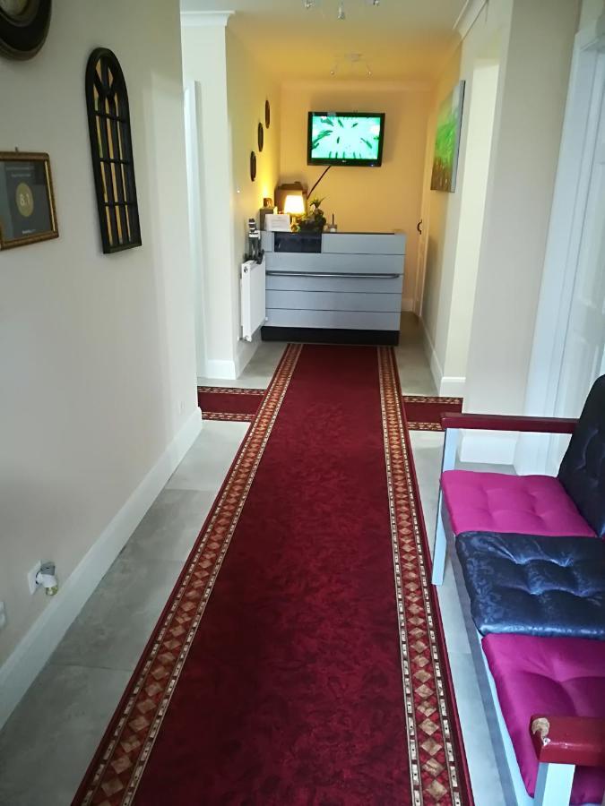 Royal Guest House II Фирзен Екстериор снимка